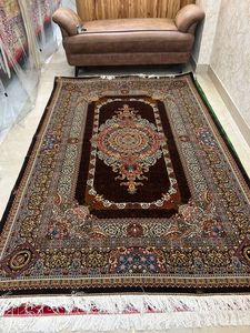 Alfombra Moderna de Seda Hecha a Mano con Acabado Antideslizante y Nudos Artesanales de Primera Calidad para Interiores Elegantes de Hogares y Hoteles - Product Image 3