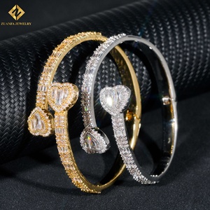 Hiphop Jewelry High Quality VVS Moissanite <b>Iced</b> Out Bangle 925 Silver Unisex Moissanite Heart Bangle Rapper Jewelry - Product Image 3
