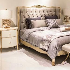 <span class=keywords><strong>Letto</strong></span> matrimoniale in legno massello stile <span class=keywords><strong>francese</strong></span> 1.8 metri luce lusso camera da <span class=keywords><strong>letto</strong></span> mobili King Size testiera morbida per soggiorno appartamento - Product Image 5