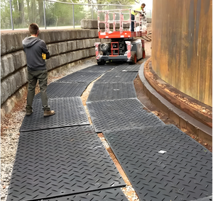 Tapis <span class=keywords><strong>de</strong></span> <span class=keywords><strong>protection</strong></span> du sol robuste et recyclable sur mesure, tapis <span class=keywords><strong>de</strong></span> route temporaire 4x8 en HDPE, <span class=keywords><strong>dalle</strong></span> <span class=keywords><strong>de</strong></span> pavage pour piste, service <span class=keywords><strong>de</strong></span> découpe - Product Image 5