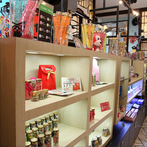 <span class=keywords><strong>ชั้น</strong></span><span class=keywords><strong>วาง</strong></span>สินค้าแบบตั้งโต๊ะเคลือบสีฝุ่นแบบกำหนดเองสำหรับร้านขายขนม คุณภาพพรีเมียม - Product Image 2