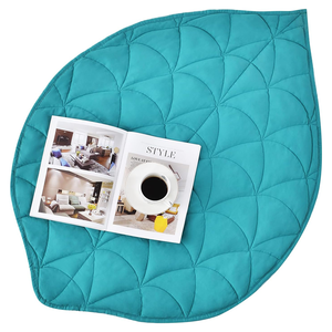 Coussin de refroidissement à double face à motif de feuille pour toutes <span class=keywords><strong>les</strong></span> saisons Couverture de voyage pondérée multifonctionnelle et apaisante - Product Image 1