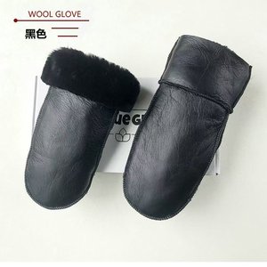 <span class=keywords><strong>Gants</strong></span> d'hiver en peau <span class=keywords><strong>de</strong></span> mouton chauds pour hommes et femmes, style identique, bordure en peluche, <span class=keywords><strong>gants</strong></span> d'hiver en cuir à doigts connectés - Product Image 6