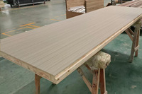 Machine de découpe de bois CNC robuste avec structure entièrement soudée en acier, commande PLC, moteur 40 kW, capacité de 45 portes/minute