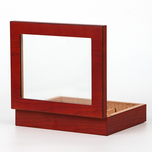 Custom <strong>Wooden</strong> Humidor - Product Image 3