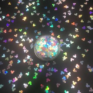 Verschiedene Formen von dekorativen Pailletten - Product Image 1