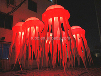Ballon lumineux suspendu en forme de méduse gonflable avec lumière LED pour la décoration de plafond de boîte de nuit ou de fête musicale