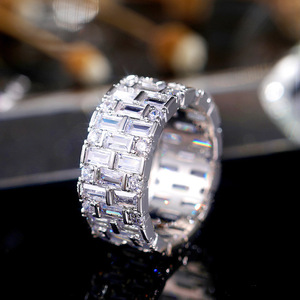 Anello a Cerchio Completo per Donne, Design Minimalista, Accessorio da Dito per Uso Quotidiano - Product Image 3