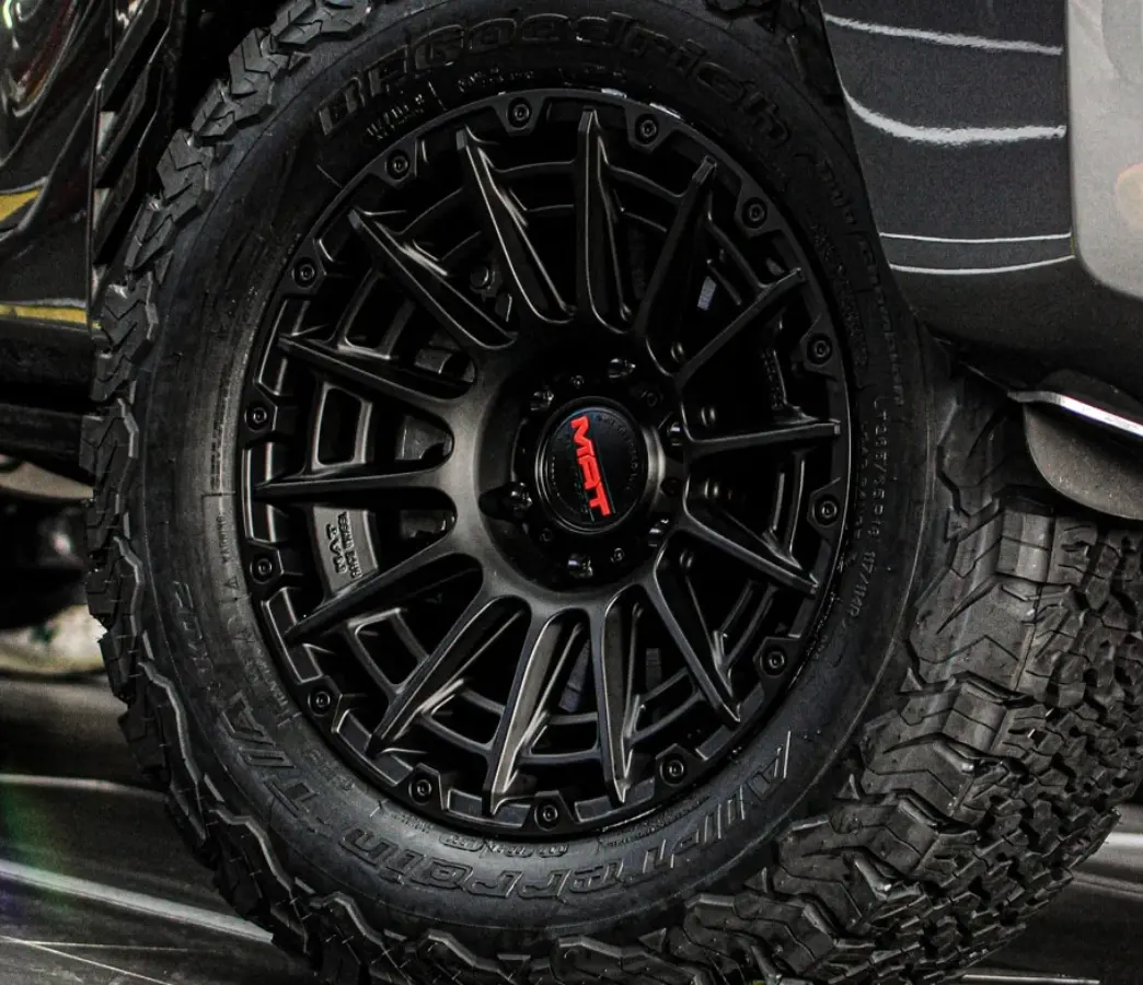 Prezzo all'ingrosso in magazzino 17 18 20 pollici ruota auto 4x4 fuoristrada 5x150 6*139.7 in lega off-road ruote per Jeep Wrangler cerchi offroad