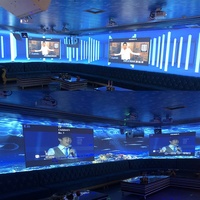Proyektor LED interaktif holografik 3D mata telanjang mendalam dinding Android 11 5D untuk restoran ruang perjamuan pusat perbelanjaan