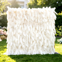 Mur de fleurs en plumes d'autruche artificielles, lisse, 3D, blanc, en tissu, enroulable, pour mariage, événement, fête, photo