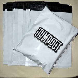 En gros, pochettes d'expédition en plastique mat noir, blanc/jaune, imprimées, pour vêtements, avec logo personnalisé - Product Image 6