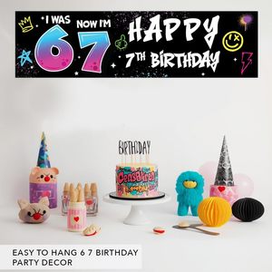 Striscione Decorativo per Compleanno 6 7 Anni, Banner 'Sono Finito di 6, Ora Sono 7' con Graffiti, Striscione 'Buon Compleanno' 67 per Ragazzi o Ragazze - Product Image 3