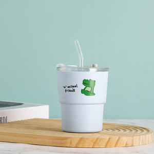 Tazza da Caffè in Vetro con Ventosa Anti-scottatura per Bambini, Design Creativo a Cartoni Animati, Grande Capacità, con Cannuccia e Tappo, Regali Aziendali all'Ingrosso - Product Image 6