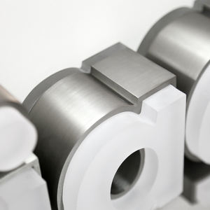 आउटडोर वाटरप्रूफ हाई-एंड डबल-पक्षीय चमकदार पत्र विज्ञापन अनुकूलन - Product Image 3