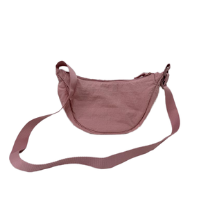 Riñonera de terciopelo impermeable a la moda al por mayor, riñonera informal con correa ajustable en la cintura, logotipo personalizable para hombres y mujeres - Product Image 2