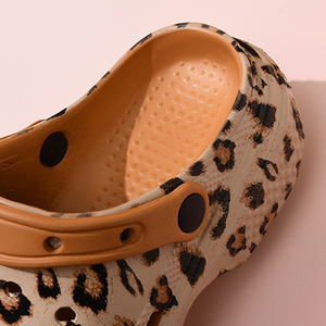 <span class=keywords><strong>Sabots</strong></span> de <span class=keywords><strong>Jardin</strong></span> en Mousse Étanche Deran OEM, Design Simple, Vente Chaude, Livraison Rapide – Chaussures <span class=keywords><strong>Femme</strong></span> Léopard Sandales - Product Image 2