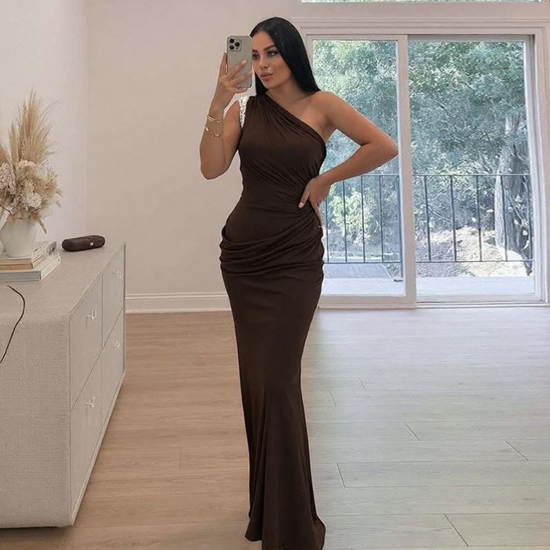 สีน้ำตาล