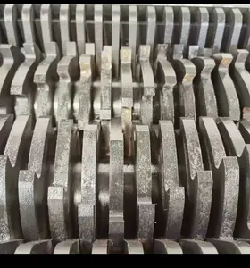 Máquina trituradora modelo 300 de salida directa de fábrica de buena calidad para chatarra de plástico y hierro