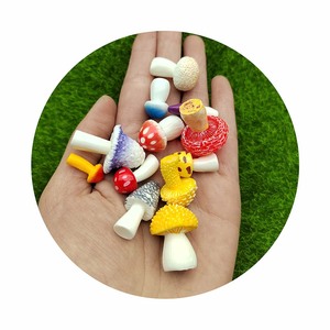 Simulation Mignon Champignon Résine Modèles Kawaii 3D Cabochons pour Fée Jardin Gnome Mot Accessoires - Product Image 3