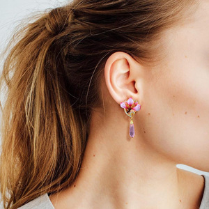 Orecchini Pendenti con Fiore in Cristallo Rosa e Smalto per Donne, Gioielli Floreali Delicati e alla Moda - Product Image 2