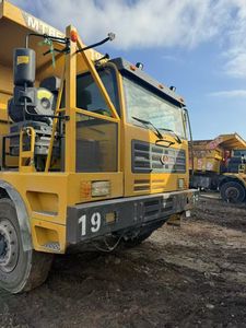 Camión Volquete Minero Lingong 86H de Carrocería Ancha, Seguro y Confiable, con Capacidad de Carga de 60T y Motor WP13 para un Transporte Eficiente de Materiales en Minas - Product Image 4