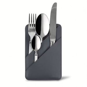 Porte-couverts et étui en cuir PU moderne et élégant pour organiser et ranger les couteaux, fourchettes et ustensiles de table - Product Image 4