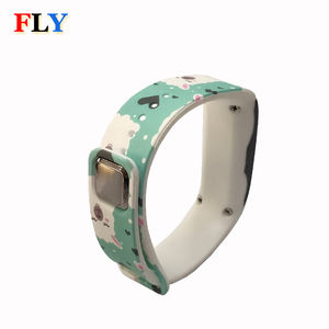 2024 Sport Bracelet Fleur Motif Poignet Enfants Led Montre Silicone Plastique Enfants Unisexe Couleur Dessin Animé LED montre numérique - Product Image 3