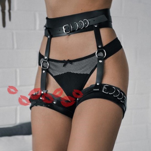 Fashionable Leather Garter Belt - Adjustable Sexy Design