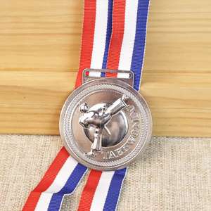 Médailles commémoratives portables en or, argent et bronze pour les compétitions de Taekwondo, les événements sportifs et les récompenses professionnelles - Product Image 2