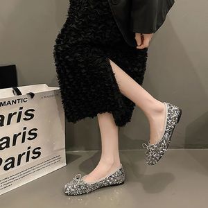 2025 printemps été Style coréen femmes mariée ballerines chaussures de mariage pour mariée sans lacet bout fermé tendance de la mode - Product Image 6