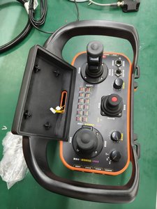 Control Remoto Industrial Inalámbrico con Pantalla de 433mHz para Grúas, Elevadores de Tijera, Piezas de Maquinaria de Construcción DL-RC01-M - Product Image 6