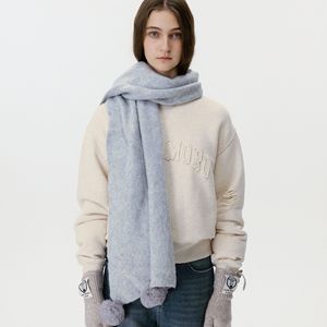 Bufanda de Cachemira Sintética con Logotipo Personalizado, Color Sólido, Tejida con Pompones y Flecos, Unisex, para Invierno, Venta al Por Mayor de Fábrica - Product Image 1