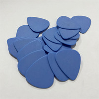 Les médiators de guitare Delrin acétal standard personnalisés personnalisent les épaisseurs de couleurs de variété de plectre de la forme 351 POM 0.5mm-2.0mm