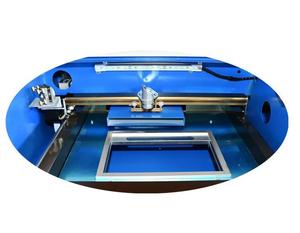 Nueva Máquina de Corte y Grabado Láser CO2 3020 de Alta Precisión para Uso Doméstico, No Metálica, Refrigerada por Agua, CNC para Madera y Papel - Product Image 5