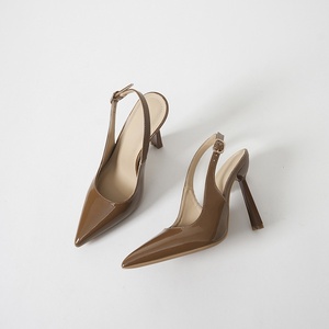 Nuovo Arrivo Sandali Donna con Tacco a Spillo Punta Affusolata Taglie Grandi in Pelle Verniciata Lucida Eleganti con Cinturino Posteriore e Fibbia <span class=keywords><strong>Neri</strong></span> Estivi - Product Image 2