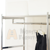 Porte-manteau mural moderne de la série UrbanChrome, finition chromée brillante, design ouvert minimaliste, détails de bordure en ABS raffinés, coins arrondis