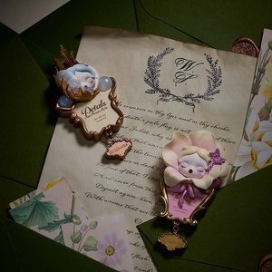 POPMART <span class=keywords><strong>ของ</strong></span>แ<span class=keywords><strong>ท</strong></span>้ SKULLPANDA ซีรีส์ Four Acts of Flowers กระเป๋าใส่หูฟัง แม่เหล็กติดตู้เย็น น้ำหอม ตุ๊กตา POP BEAN <span class=keywords><strong>ของ</strong></span>ตกแต่ง <span class=keywords><strong>ของ</strong></span>ขวัญ - Product Image 4