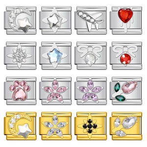 Abalorios italianos de acero inoxidable con incrustaciones de diamantes en forma de estrella y corazón para pulseras DIY, accesorios de moda unisex. - Product Image 1