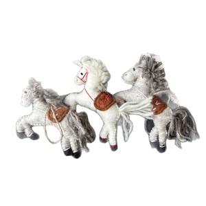 Nepalese handgemaakte wollen vilt sleutelhanger tas hanger voor poppen hangend dierenontwerp 31cm-50cm zonder vulling - Product Image 5