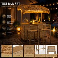 Ensemble de bar de jardin en rotin tressé de style Tiki avec toit en chaume, 2 tabourets de bar et structure en acier