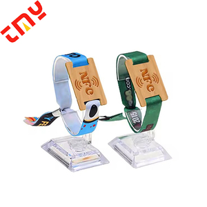 Hình dạng tùy chỉnh thông minh kiểm soát truy cập NFC vé bằng gỗ thẻ dây đeo cổ tay RFID gỗ <span class=keywords><strong>tag</strong></span> với lỗ - Product Image 3