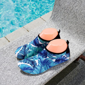 <span class=keywords><strong>Chaussures</strong></span> Aquatiques ZALE Version Coréenne pour Adulte Unisexe Été Haute Élasticité Imperméables de Haute Qualité Direct Usine - Product Image 1