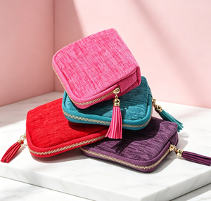 Pochette à bijoux portable haut de gamme faite à la main avec fermeture magnétique en tissu chenille épais, coloris Rose Rouge, Rouge Vif, Bleu Lac, Violet - Product Image 4