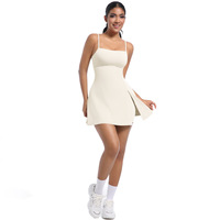 Robe de sport imperméable unie sans manches longue pour femme grande taille avec coussinets de poitrine, idéale pour le golf en extérieur et le yoga, avec dos élégant