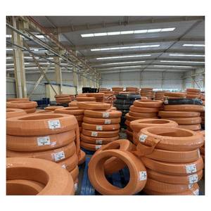 Tuyau en caoutchouc robuste avec insert en tissu - Tuyau industriel polyvalent, durable et flexible pour diverses applications. - Product Image 6