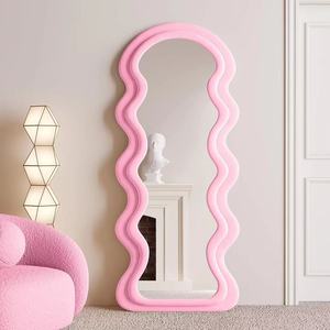 Miroir sur pied décoratif de luxe moderne ondulé pleine longueur, en verre encadré de plastique, fait main pour la maison, le salon et la chambre - Product Image 1
