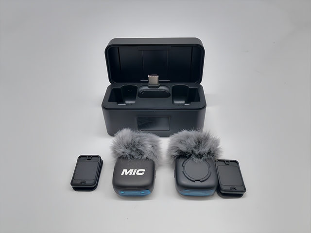 AI Noise Reduction Wireless Lavalier Mic 48kHz Sampling Rate 24-bit Auto Gain Control MEMS Capsule Dual Mic Support C 100m Range