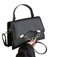 Haute qualité décontracté élégant chaîne-décoré navettage pochette sac à main petit sac carré couleur unie épaule sac à bandoulière