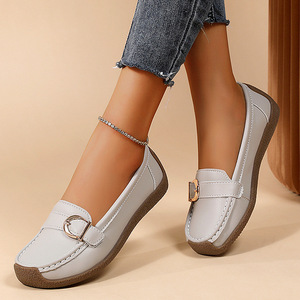 Scarpe da <span class=keywords><strong>Donna</strong></span> 2025 <span class=keywords><strong>Sandali</strong></span> Mocassini Casual Superficie Morbida Scarpe Basse Casual Chiusura Slip-On Comode <span class=keywords><strong>Taglie</strong></span> Forti per la Stagione Autunnale - Product Image 2